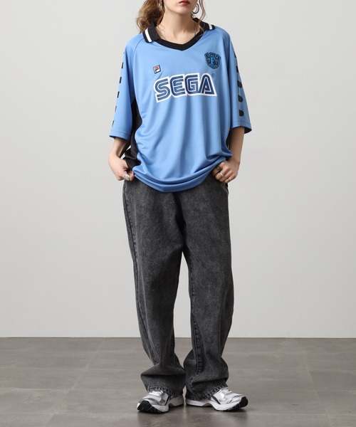 FILA HERITAGE(フィラヘリテージ)の「FILA HERITAGE SEGA Vネック スキッパ Tシャツ 半袖(Tシャツ/カットソー・メンズ・ホワイト/ブルー・XL/L/M)」の7枚目の写真