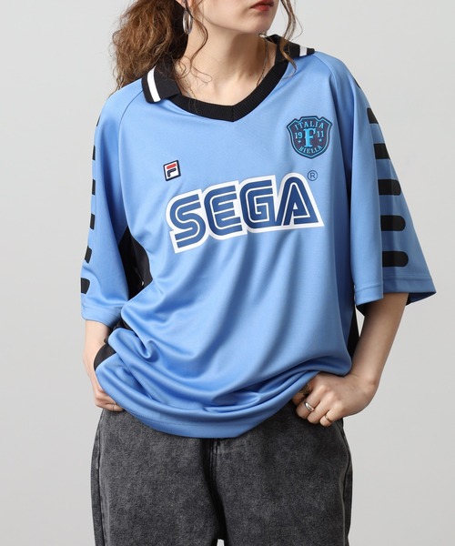 FILA HERITAGE(フィラヘリテージ)の「FILA HERITAGE SEGA Vネック スキッパ Tシャツ 半袖(Tシャツ/カットソー・メンズ・ホワイト/ブルー・XL/L/M)」の3枚目の写真
