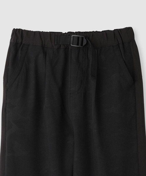 NAVY(ネイビー)の「SARARI 切替デザイン 冷感ジョガーパンツ(その他パンツ・キッズ・ブラック/カモフラージュ・130cm/140cm/150cm/160cm)」の4枚目の写真