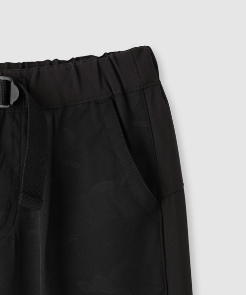 NAVY(ネイビー)の「SARARI 切替デザイン 冷感ジョガーパンツ(その他パンツ・キッズ・ブラック/カモフラージュ・130cm/140cm/150cm/160cm)」の5枚目の写真