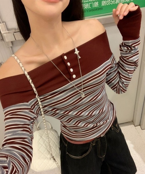 Vipoa（ヴィポア）の「オフショルダーボーダーカットソー（Tシャツ/カットソー・レディース・レッド/ベージュ・FREE）」の18枚目の写真