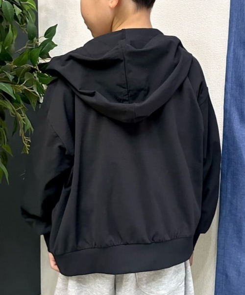 MPS（エムピーエス）の「MPS(エムピーエス)ストレッチＵＶカットジップパーカー（パーカー・キッズ・ブラック/ブルー・120/130/140/150/160/110）」の7枚目の写真