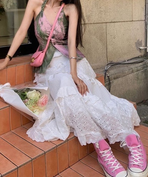 Teem Store(チームストア)の「スカラップレース4段切り替えティアードロングスカート フレアスカート(スカート・レディース・ホワイト・M/S)」の2枚目の写真
