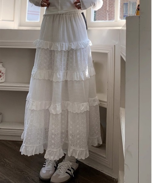 Teem Store(チームストア)の「スカラップレース4段切り替えティアードロングスカート フレアスカート(スカート・レディース・ホワイト・M/S)」の18枚目の写真