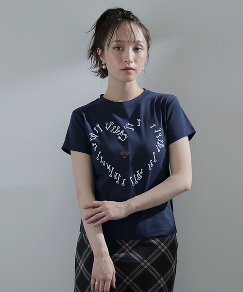 Ulysses（ユリシス）の「ハートモチーフクルーネックTシャツ（Tシャツ/カットソー・レディース・ホワイト/ネイビー・M/S）」の19枚目の写真
