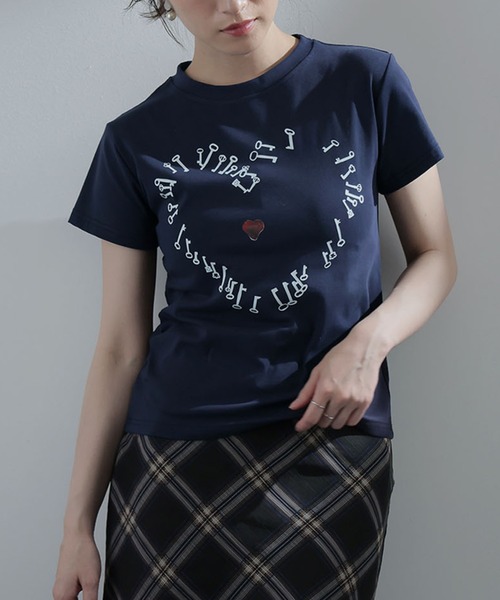 Ulysses（ユリシス）の「ハートモチーフクルーネックTシャツ（Tシャツ/カットソー・レディース・ホワイト/ネイビー・M/S）」の20枚目の写真