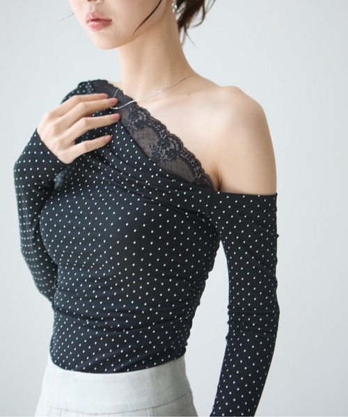 krahe(クレーエ)の「レースドッキングドット柄オフショルダートップス(Tシャツ/カットソー・レディース・ブラック/ベージュ・FREE)」の15枚目の写真