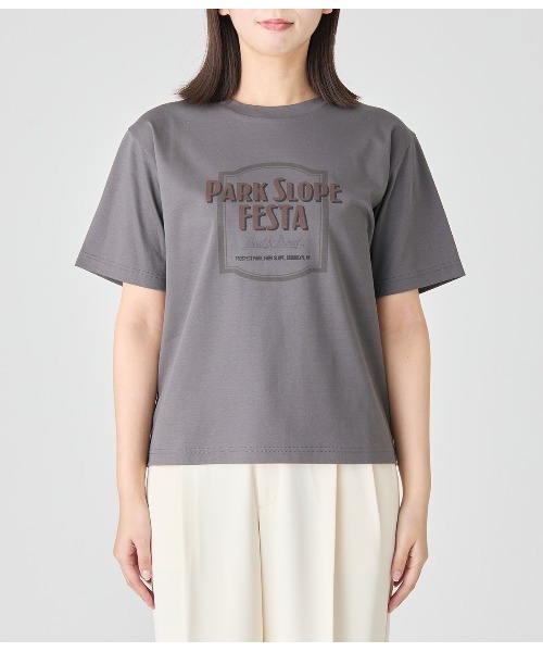 Park Slope NEWYORKER(パークスロープニューヨーカー)の「【滑らかな肌触り・着回し】ROCK FESTA グラフィックTシャツ(Tシャツ/カットソー・レディース・ダークグレー・M/L)」の9枚目の写真