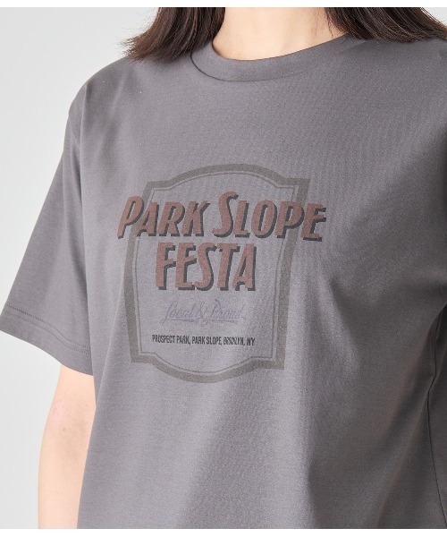 Park Slope NEWYORKER(パークスロープニューヨーカー)の「【滑らかな肌触り・着回し】ROCK FESTA グラフィックTシャツ(Tシャツ/カットソー・レディース・ダークグレー・M/L)」の12枚目の写真