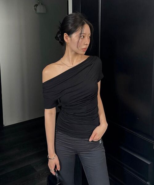 ROCKCAKE(ロックケーキ)の「Wrap Waist Flare Pants - Black(その他パンツ・レディース・その他・SMALL/MEDIUM/LARGE)」の5枚目の写真