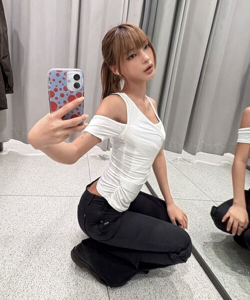 ROCKCAKE(ロックケーキ)の「Wrap Waist Flare Pants - Black(その他パンツ・レディース・その他・SMALL/MEDIUM/LARGE)」の6枚目の写真