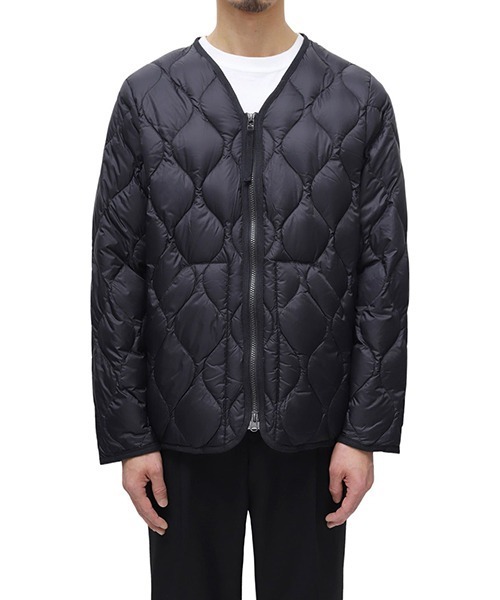 TAION（タイオン）の「TAION / タイオン：MILITARY V NECK W-ZIP DOWN JKT(SOFT SHELL)：TAION-101ALSZML-1[AST]（ダウンジャケット/コート・メンズ・ブラック・M/L）」の8枚目の写真