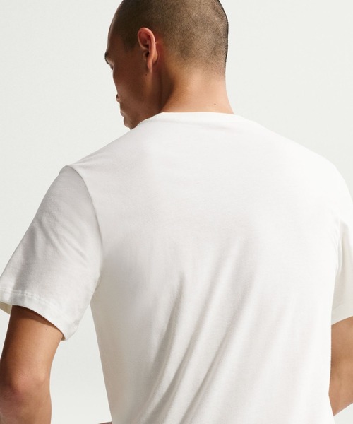 NIKE(ナイキ)の「ナイキ NIKE ナイキ OC STD F2 S/S Tシャツ(Tシャツ/カットソー・メンズ・オフホワイト・M/L/S/XL/2XL/3XL)」の5枚目の写真
