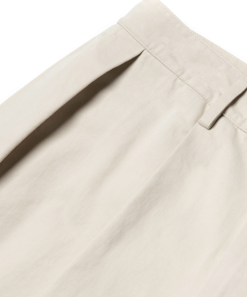 CONNECT KINLOCH（コネクトキンロック）の「ボリュームプリーツバミューダパンツ[ベージュ]（その他パンツ・メンズ・Beige・SMALL/MEDIUM/LARGE）」の5枚目の写真