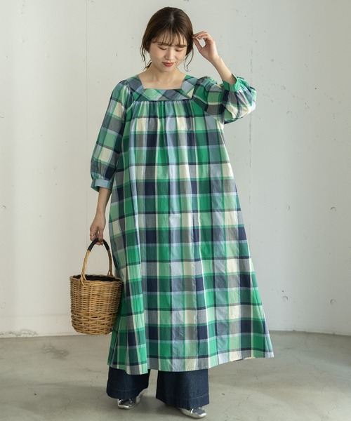 POU DOU DOU(プードゥドゥ)の「スクエアチェックスクエアネックワンピース(ワンピース・レディース・ブルー/ピンク/レッド・3)」の20枚目の写真
