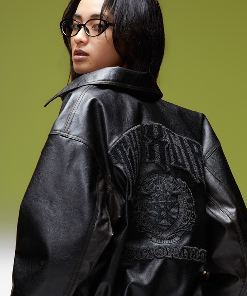 X-girl(エックスガール)の「FAUX LEATHER LOGO PATCH JACKET(ブルゾン・レディース・ブラック・S/M)」の2枚目の写真