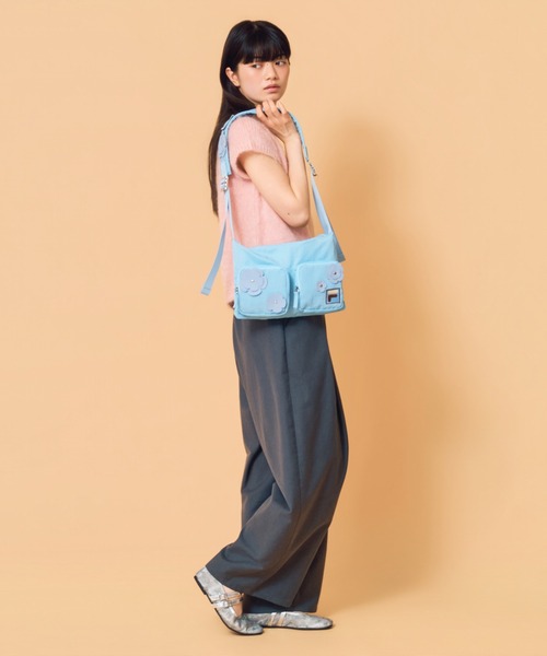 Casselini（キャセリーニ）の「Casselini(キャセリーニ)FILAフラワーショルダーバッグ（ショルダーバッグ・レディース・ブラック/ブルー/レッド・FREE）」の22枚目の写真