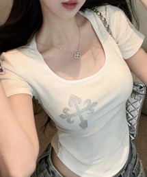 【26年春夏新作】ラインストーンUネックスリム半袖Tシャツ