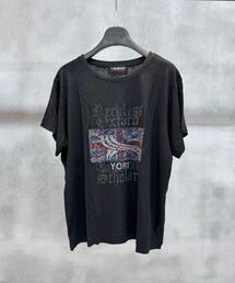YORI SPORT（ヨリスポーツ）の「RECKLESS SCHOLARS×YORI SPORT/レックレス スカラーズ×ヨリスポーツ/Tee（Tシャツ/カットソー）」