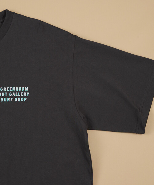 FREAK'S STORE(フリークスストア)の「GREENROOM GALLERY × FREAK'S STORE / グリーンルームギャラリー 別注 Matthew Allen 半袖Tシャツ(Tシャツ/カットソー・メンズ・ベージュ/ホワイト/チャコールグレー・MEDIUM/LARGE)」の7枚目の写真