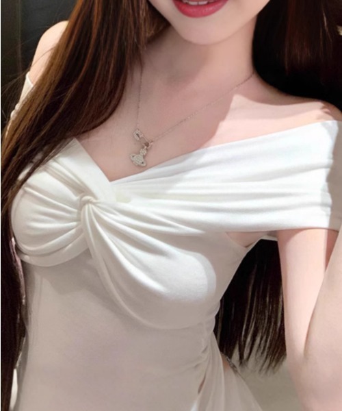 NoBelle(ノベル)の「フロントリボン風トップス クラシカルエルフカットソーオフショルダー(Tシャツ/カットソー・レディース・ホワイト/ブラウン/グレー/ブラック・FREE)」の8枚目の写真