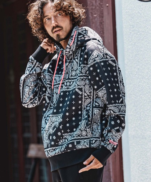 felkod(フィルコッド)の「mpa4150- Bandana Print Scuba Hoodie パーカー(F26A020)(パーカー・メンズ・ホワイト×ブラック/ブラック×ホワイト/ネイビー×ホワイト・S/M/L)」の5枚目の写真