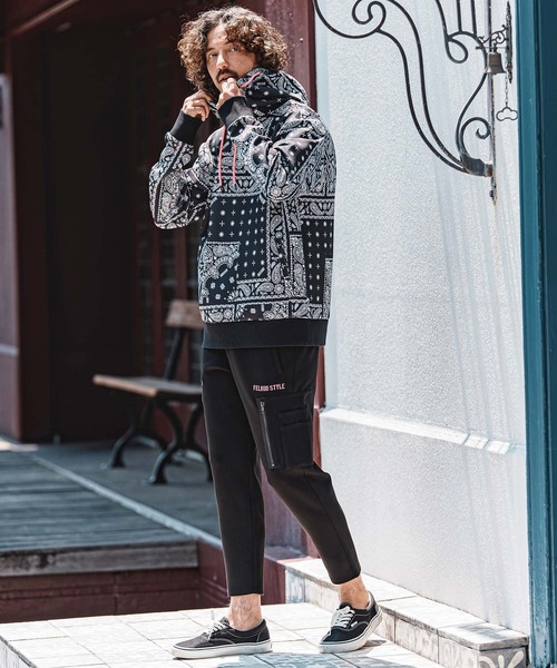 felkod(フィルコッド)の「mpa4150- Bandana Print Scuba Hoodie パーカー(F26A020)(パーカー・メンズ・ホワイト×ブラック/ブラック×ホワイト/ネイビー×ホワイト・S/M/L)」の6枚目の写真
