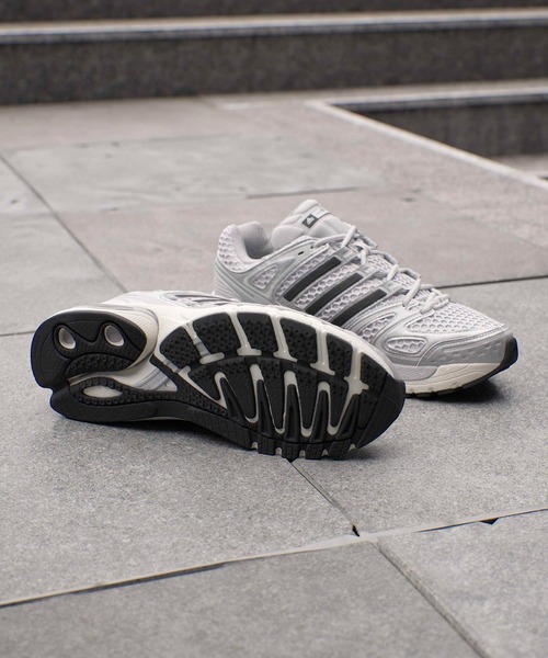 adidas（アディダス）の「adidas/アディダス ADISTAR CONTROL 5 アディスター コントロール 5 レギュラーフィット スニーカー メンズ レディース ユニセックス秋 秋服 2026年秋冬（スニーカー・メンズ・ホワイト/ブラック/グレー・23/24/25/27/28/26.5/27.5/24.5/23.5）」の14枚目の写真