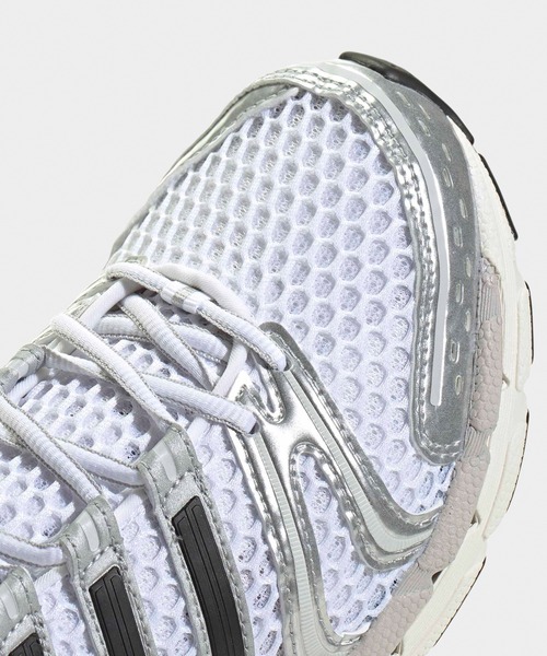 adidas（アディダス）の「adidas/アディダス ADISTAR CONTROL 5 アディスター コントロール 5 レギュラーフィット スニーカー メンズ レディース ユニセックス秋 秋服 2026年秋冬（スニーカー・メンズ・ホワイト/ブラック/グレー・23/24/25/27/28/26.5/27.5/24.5/23.5）」の12枚目の写真