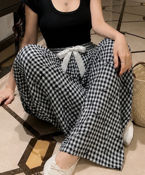 NANEA(ナネア)の「総柄プリント イージーワイドパンツ(その他パンツ・レディース・ホワイト/ブラック/ネイビー・MEDIUM)」の17枚目の写真