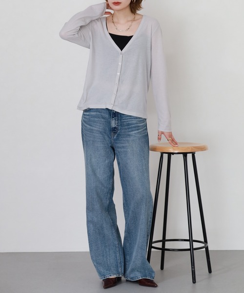 atONE(アットワン)の「UVカット 紫外線防止 梨地Vネックカーディガン 長袖(カーディガン/ボレロ・レディース・ブルー/ネイビー/オフホワイト/ミント/グレー/ブラック・M/L)」の15枚目の写真