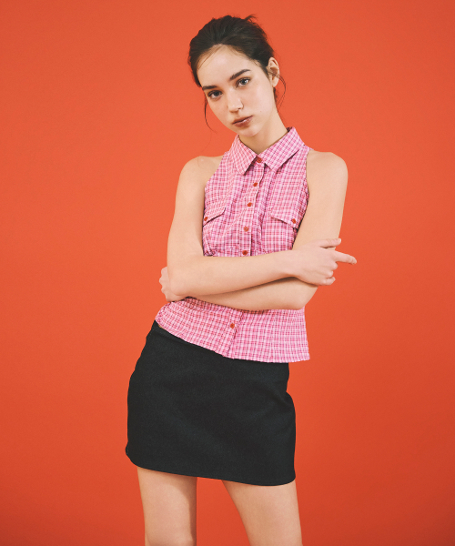 A.R.U（エイアールユー）の「SPAN DENIM LOW SKIRT（スカート・レディース・ブラック/ダークネイビー・SMALL/MEDIUM）」の6枚目の写真