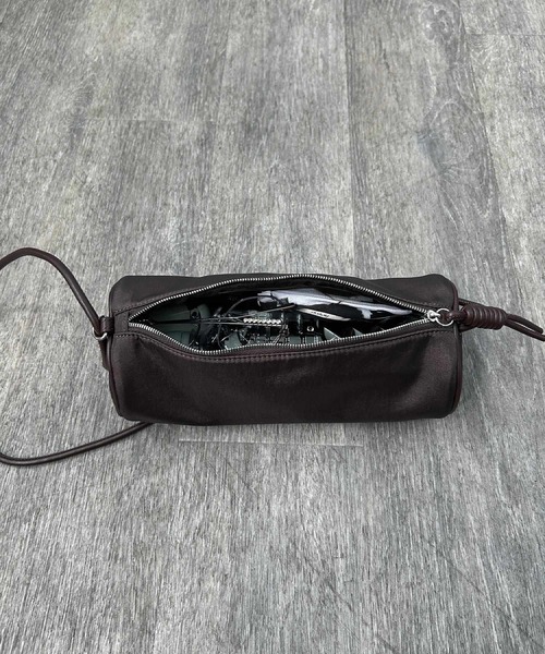 &MyuQ(アンドミューク)の「&MyuQ|MARU NY bag(ショルダーバッグ・レディース・ブラウン系その他/ブラック・00)」の12枚目の写真