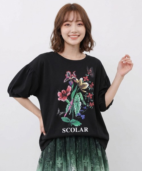 ScoLar(スカラー)の「162703:熱帯花柄 袖ギャザー入りTシャツ(Tシャツ/カットソー・レディース・ブラック/レッド/ブラウン/オフホワイト・M)」の1枚目の写真