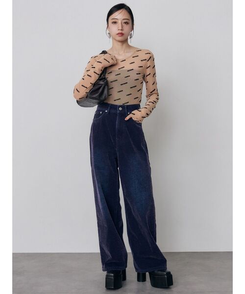MURUA(ムルーア)の「デジタルロゴシアートップス 秋服(Tシャツ/カットソー・レディース・ブルー/ベージュ/ブラック・FREE)」の19枚目の写真