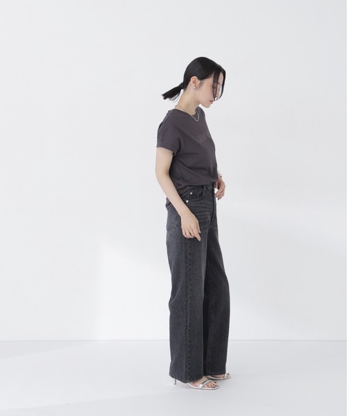 NATURAL BEAUTY BASIC(ナチュラルビューティーベーシック)の「ワイドストレートデニムパンツ(デニムパンツ・レディース・ブラック/ブルー/ライトブルー・X-SMALL/SMALL/MEDIUM/LARGE)」の4枚目の写真