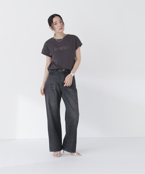 NATURAL BEAUTY BASIC(ナチュラルビューティーベーシック)の「ワイドストレートデニムパンツ(デニムパンツ・レディース・ブラック/ブルー/ライトブルー・X-SMALL/SMALL/MEDIUM/LARGE)」の5枚目の写真