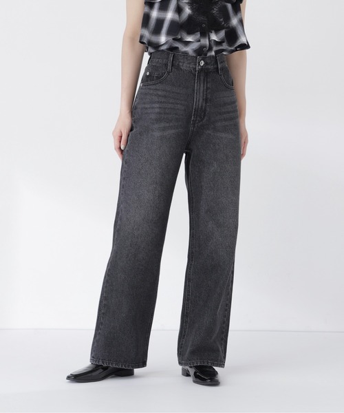 NATURAL BEAUTY BASIC(ナチュラルビューティーベーシック)の「ワイドストレートデニムパンツ(デニムパンツ・レディース・ブラック/ブルー/ライトブルー・X-SMALL/SMALL/MEDIUM/LARGE)」の10枚目の写真