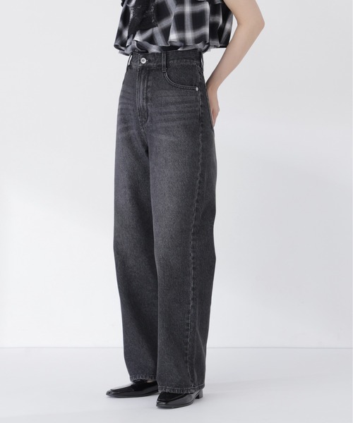 NATURAL BEAUTY BASIC(ナチュラルビューティーベーシック)の「ワイドストレートデニムパンツ(デニムパンツ・レディース・ブラック/ブルー/ライトブルー・X-SMALL/SMALL/MEDIUM/LARGE)」の14枚目の写真