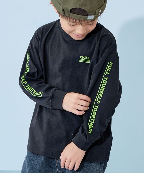devirock(デビロック)の「綿100% デビラボ BIGシルエット プリント袖リブ 長袖Tシャツ(Tシャツ/カットソー・キッズ・ブラウン系/ブラック系6/ブラック系7/ベージュ系1/ブラック系1/ブラック系3/ブルー系2/ブラック系5/ブルー系4/グレー系1/グレー系3/グレー系4/ブラック系8/グレー系2/ベージュ系2/ブルー系3/グリーン系/ブラック系2/ブルー系1/ブラック系4・160cm/140cm/150cm/130cm/120cm/100cm/110cm/90cm)」の2枚目の写真