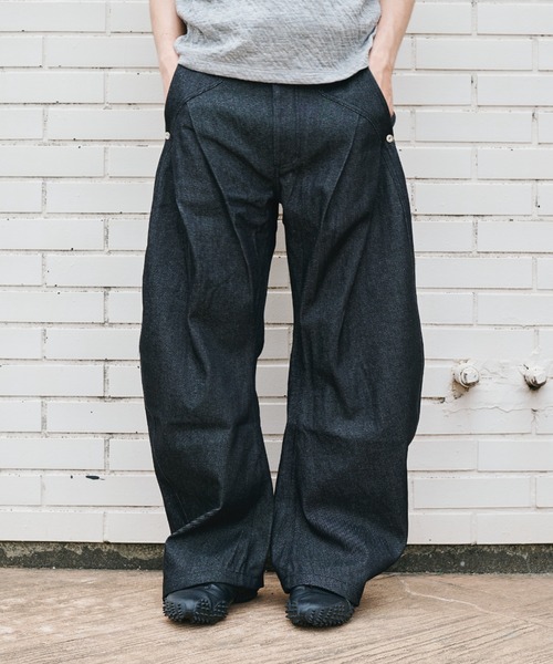 CONZ(コンズ)の「rigid curve leg jeans(デニムパンツ・メンズ・インディゴブルー・2/1/4/3)」の12枚目の写真