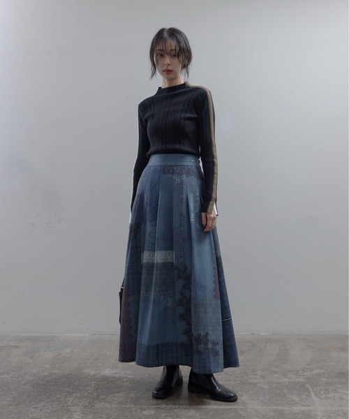 Eimee Law(エイミーロウ)の「デニムONチェックプリント タックプリーツスカート(スカート・レディース・ブラウン/ブルー・MEDIUM)」の13枚目の写真