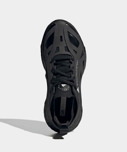 adidas by Stella McCartney(アディダスバイステラマッカートニー)の「【adidas by Stella McCartney】 ソーラーグライド / adidas by Stella McCartney SolarGlide(スニーカー・レディース・ブラック×ブラック・22.5cm/23.5cm/24.5cm/25.5cm/26.5cm/27.5cm/23.0cm/24.0cm/25.0cm/26.0cm/27.0cm/22.0cm)」の2枚目の写真