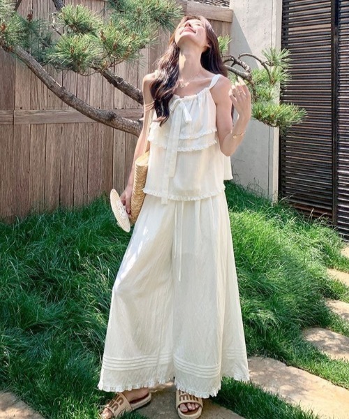 FAVORITO(ファヴォリート)の「キャミソールパンツセットアップ(セットアップ・レディース・オフホワイト・M/L/XL/S)」の10枚目の写真