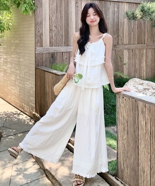 FAVORITO(ファヴォリート)の「キャミソールパンツセットアップ(セットアップ・レディース・オフホワイト・M/L/XL/S)」の12枚目の写真