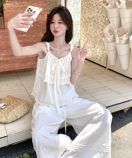 FAVORITO(ファヴォリート)の「キャミソールパンツセットアップ(セットアップ・レディース・オフホワイト・M/L/XL/S)」の16枚目の写真