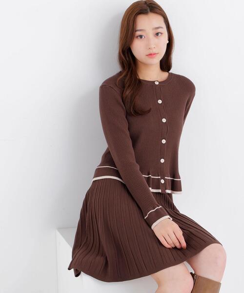 NATURAL BEAUTY BASIC(ナチュラルビューティーベーシック)の「配色ニットアップミニ(セットアップ・レディース・ブラウン系その他/ブラック系その他2・フリ-)」の2枚目の写真