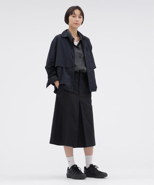 MARGARET HOWELL（マーガレットハウエル）の「RECYCLED TASLAN NYLON TAFFETA SHIRT（シャツ/ブラウス・レディース・ネイビー系1/ベージュ系その他4・2/1）」の14枚目の写真
