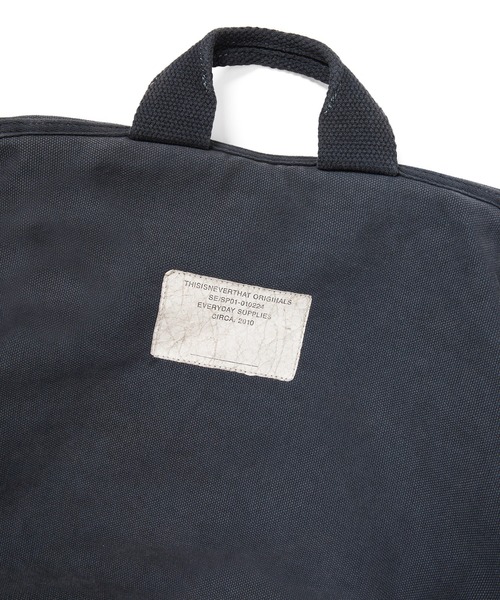 thisisneverthat(ディスイズネバーザット)の「Overdyed Canvas Messenger Bag(ショルダーバッグ・メンズ・チャコール/ベージュ・FREE)」の6枚目の写真