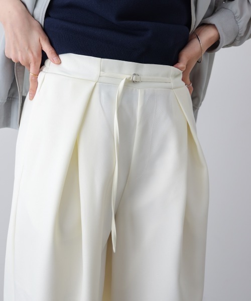 Bou Jeloud(ブージュルード)の「スレンダーベルトワイドパンツ(その他パンツ・レディース・オフホワイト/ベージュ/ネイビー・MEDIUM)」の21枚目の写真